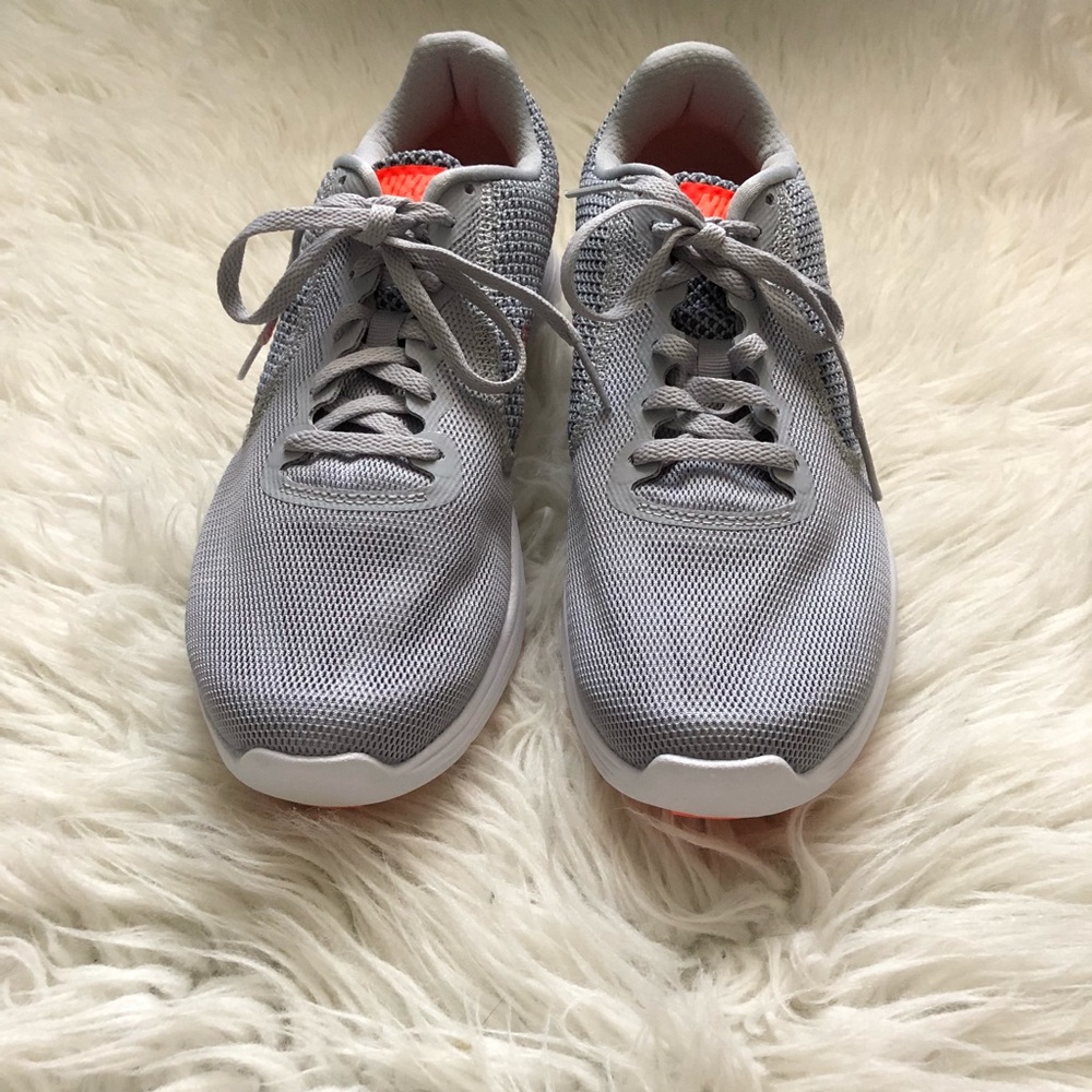 Nike Revolution 3 Women’s stunning shoes